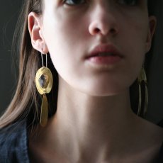 Kámen v závorkách