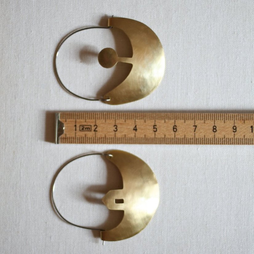 Mosazne náušnice domek a strom na Měsíci – handmade