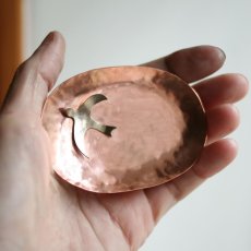 medena broz handmade oval s alpakovym ptakem